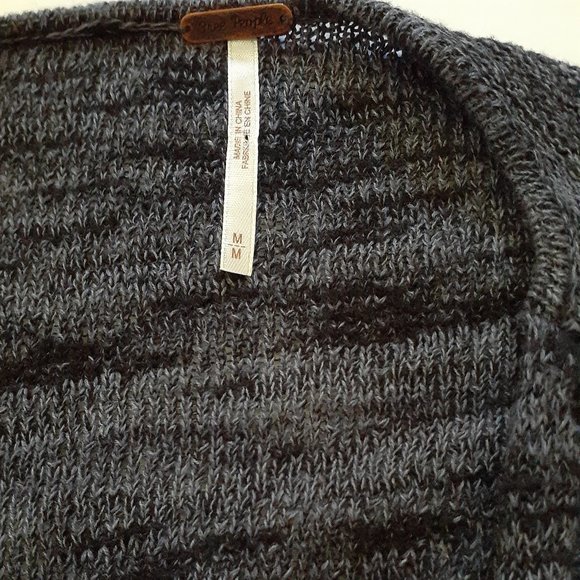 Free People long sleeve, wrap around pullover. Gray & Black Size M - Picture 3 of 6